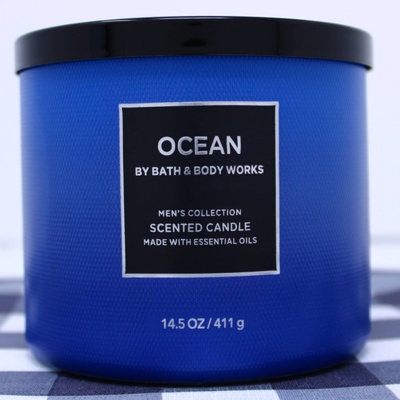 NWT Bath & Body Works Ocean 3 Wick 14.5oz Scented Candle - Picture 1 of 2
